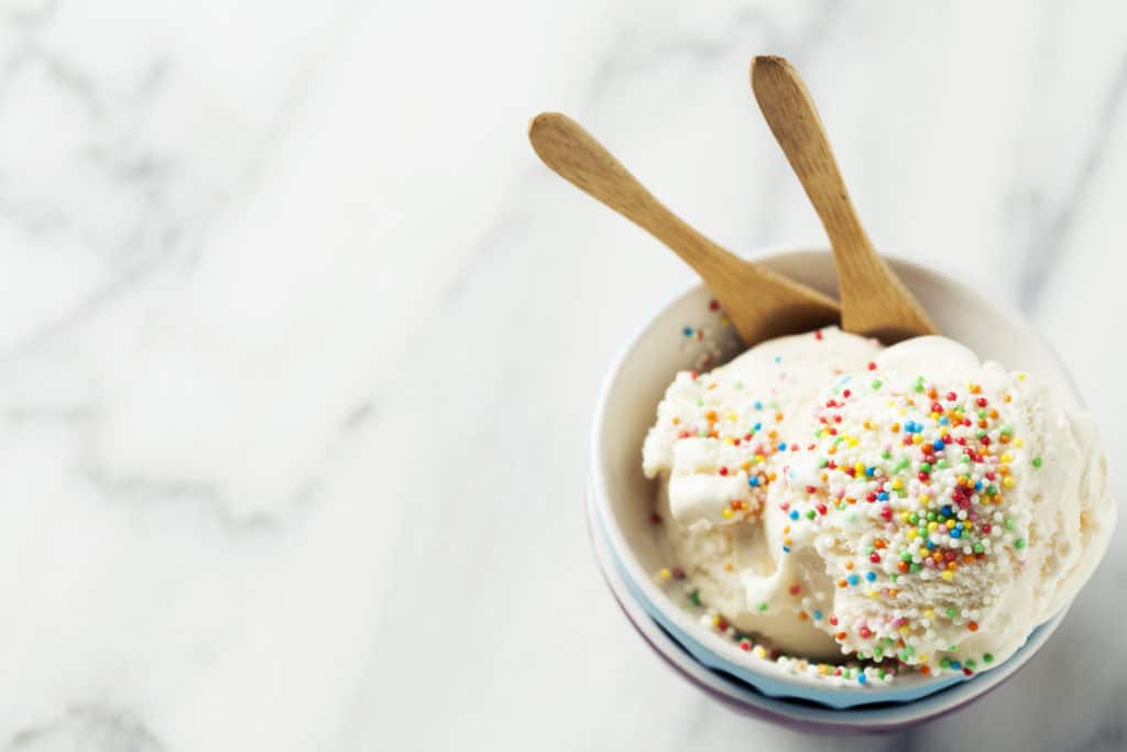 Frozen Joghurt aus dem Thermomix® - Foto: gettyimages / nschatzi