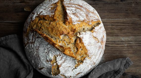 Joghurtkruste mit dem Monsieur Cuisine – Foto: Monika Grabkowska/Unsplash