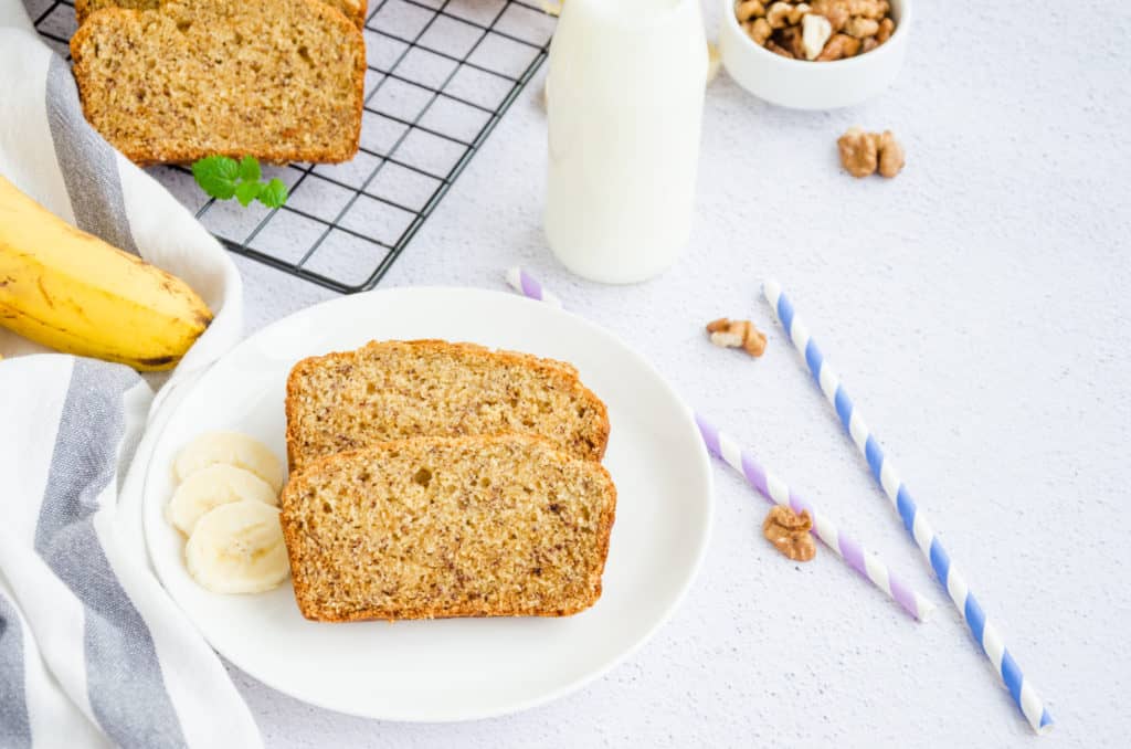 Bananenbrot mit Karotte und Apfel mit dem Thermomix® - Foto: gettyimages / Irina Taskova