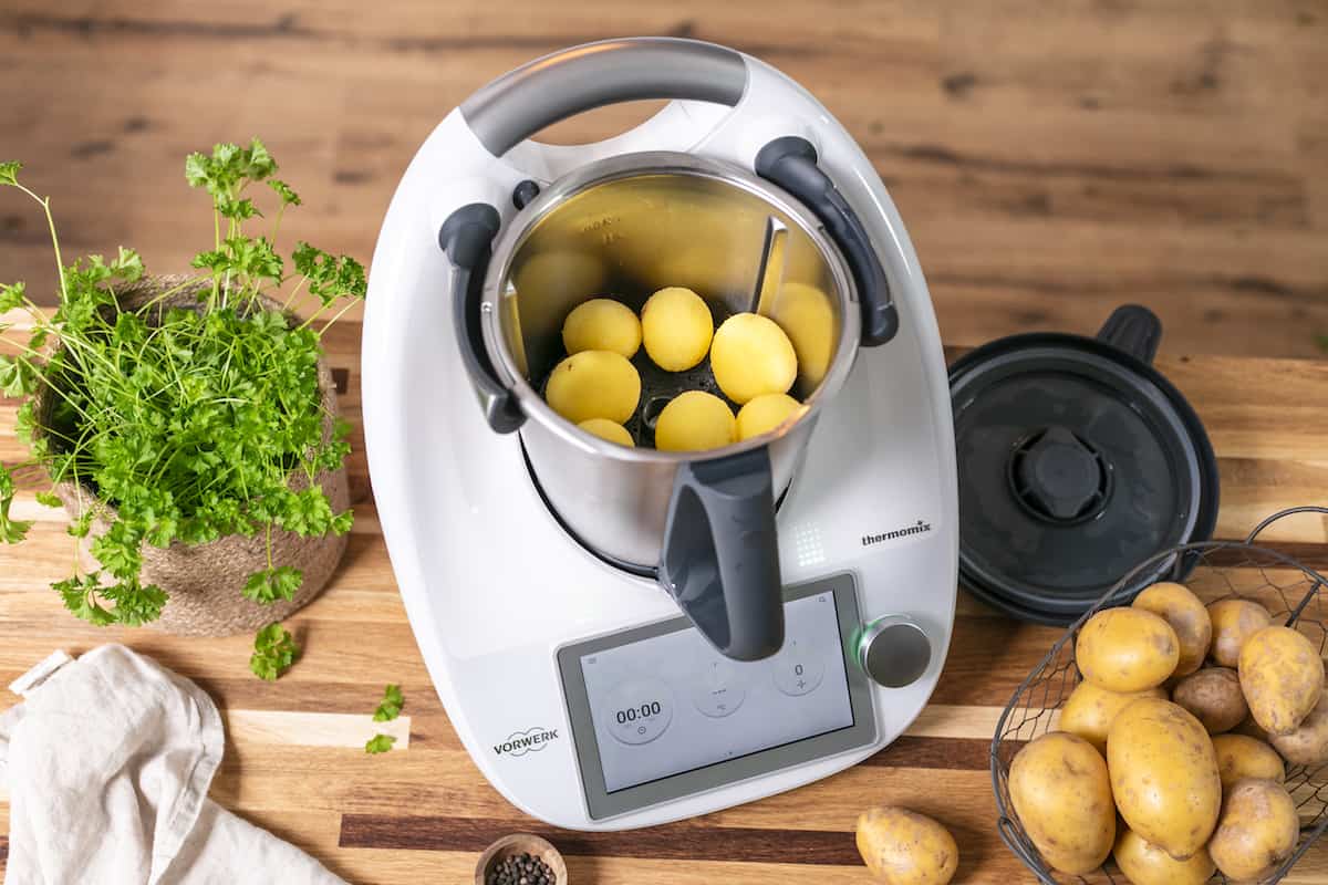 Perfekt geschälte Kartoffeln dank Thermomix® – Foto: Anna Gieseler