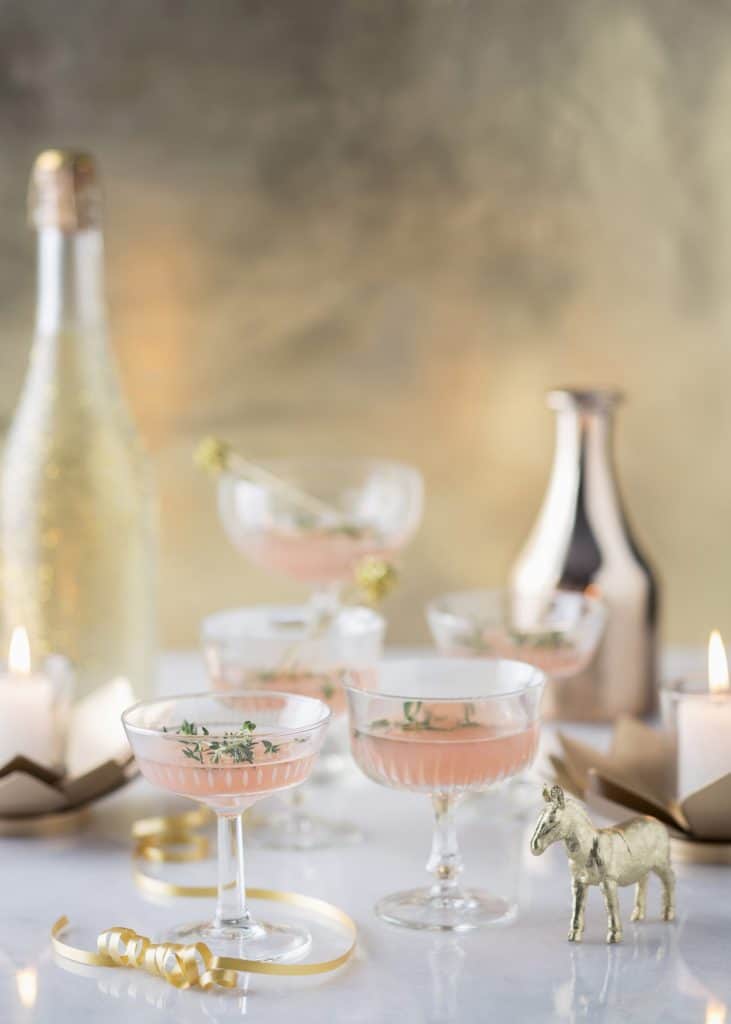 Rosa Festtagspunsch mit dem Thermomix® – Foto: © StockFood/Great Stock!