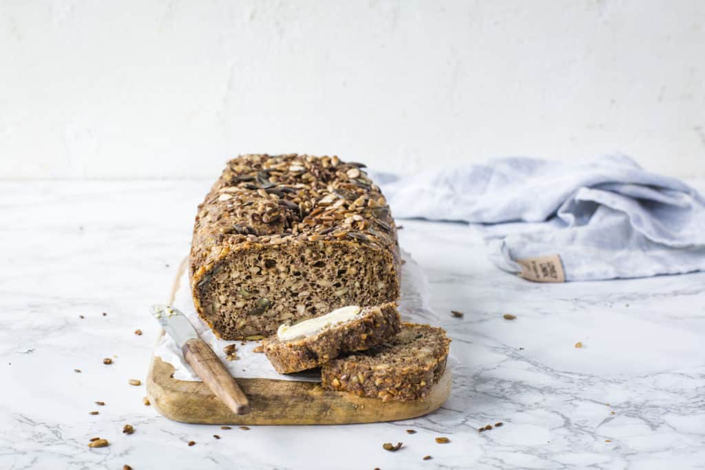 Low Carb Brot ohne Mehl mit dem Monsieur Cuisine – Foto: Désirée Peikert