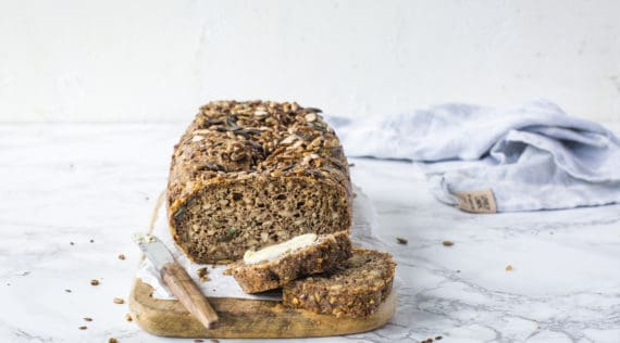 Low Carb Brot ohne Mehl mit dem Monsieur Cuisine – Foto: Désirée Peikert