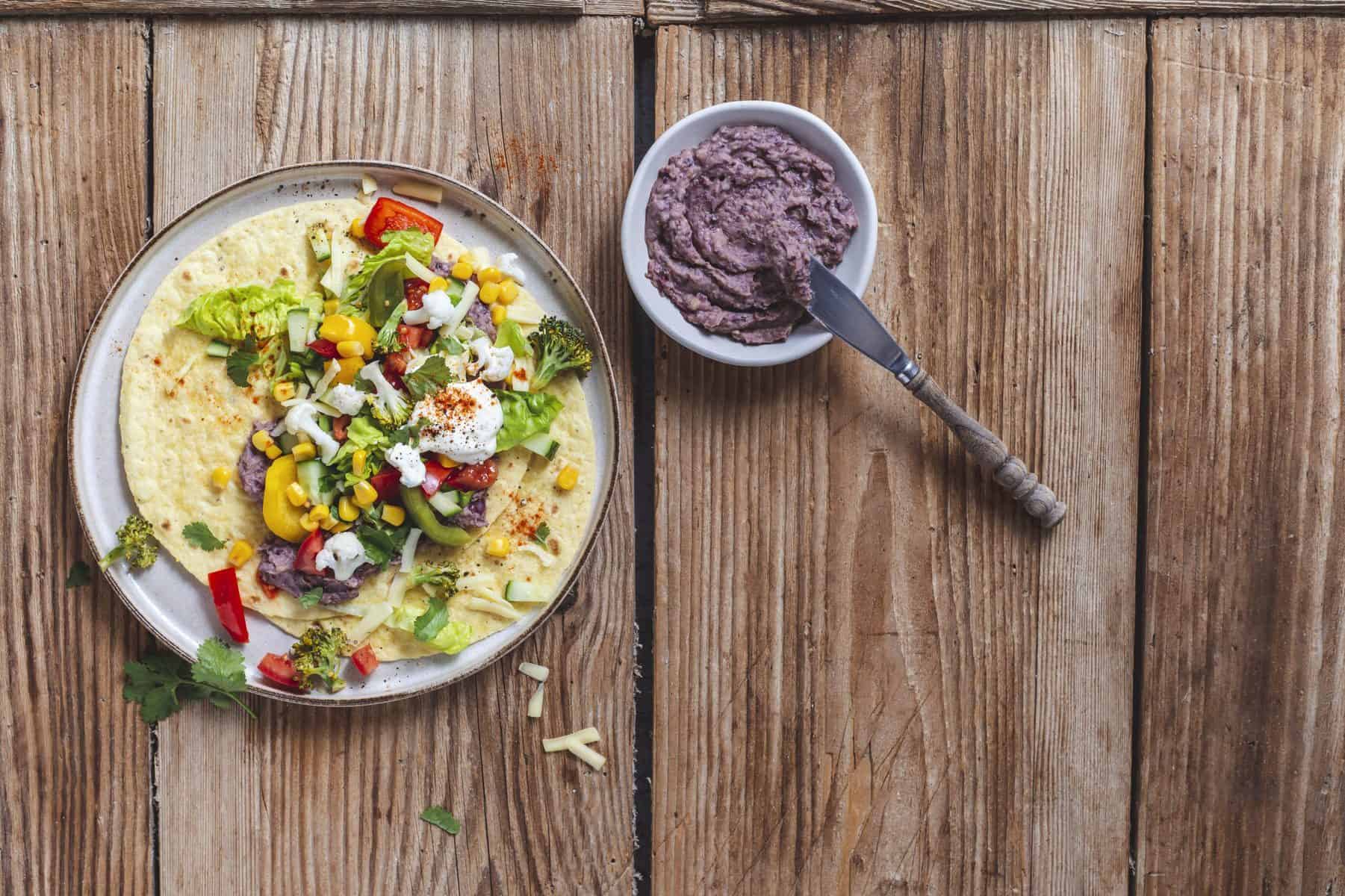 Tortilla mit Bohnencreme und Gemüse aus dem Glas – Foto: Anna Gieseler