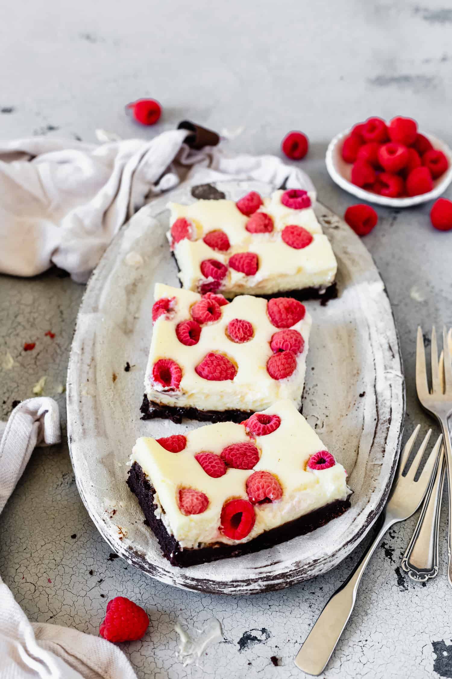 Cheesecake-Brownies mit Himbeeren mit dem Thermomix® – Foto: Désirée Peikert