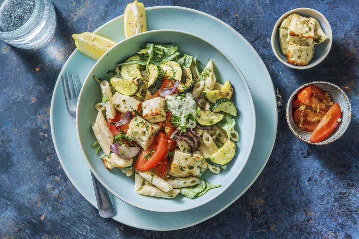 Mediterraner Nudelsalat mit Halloumi