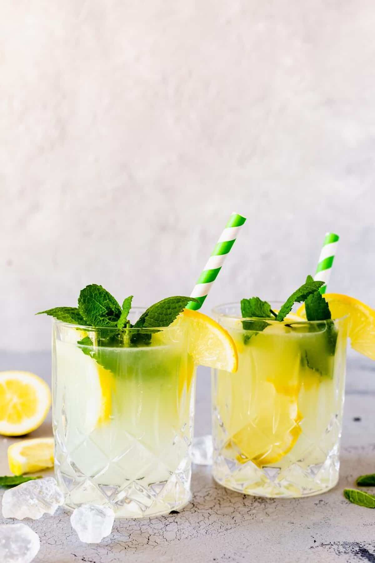 Zwei Gläser Zitronenlimonade mit dem Thermomix®